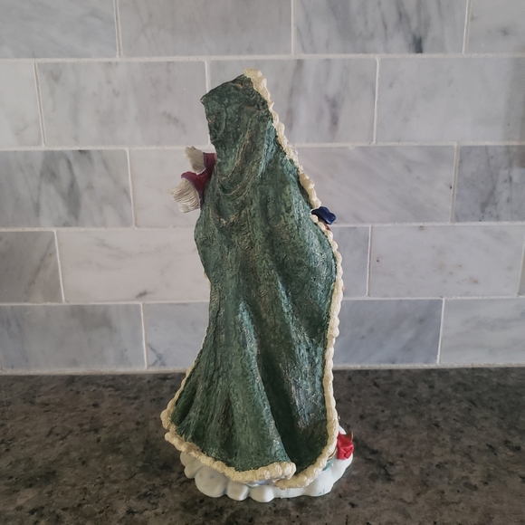 Vintage Santa Claus Figure with a Sack of Puppies & Christmas Tree, Hand Painted - Picture 10 of 11